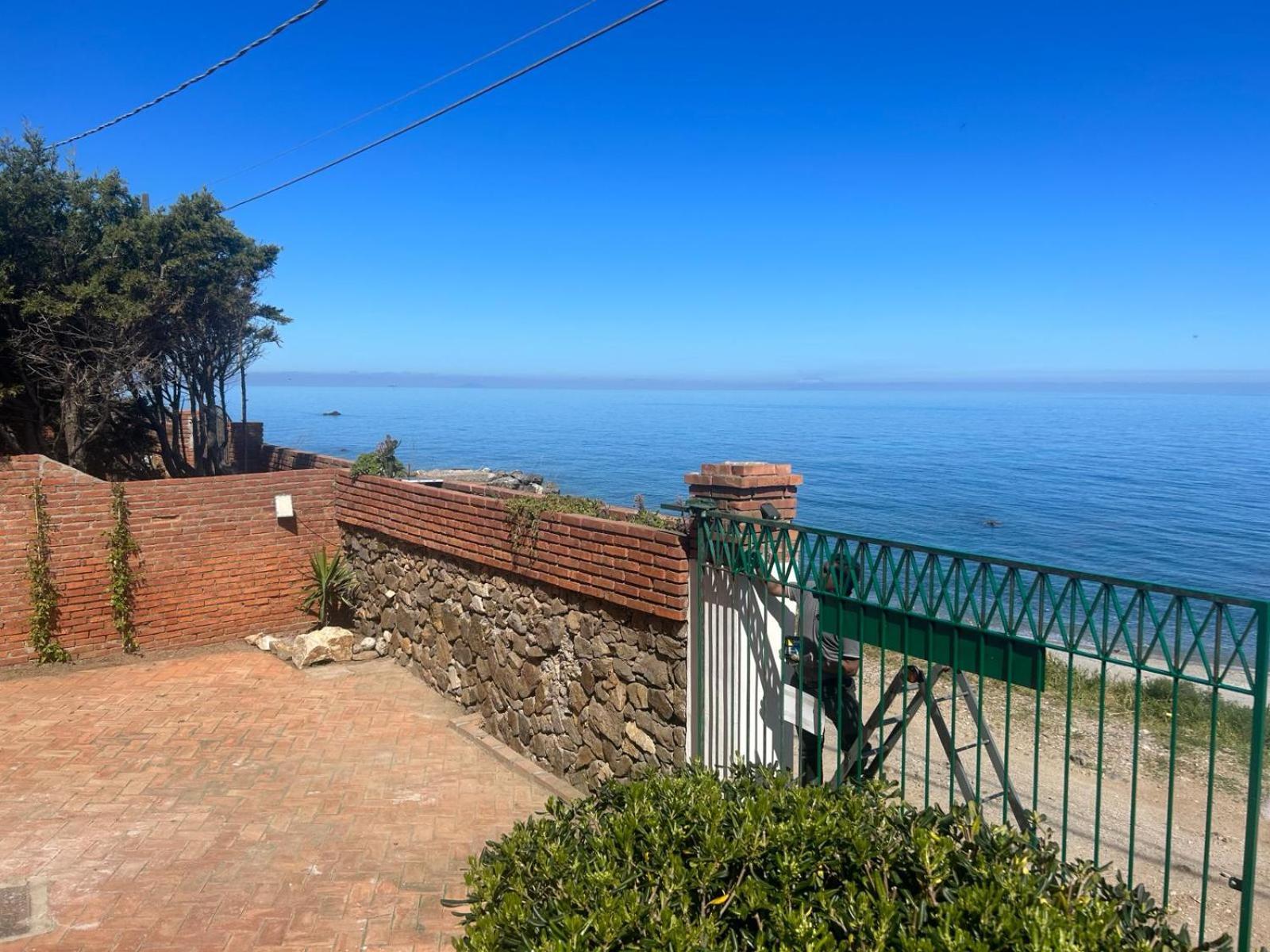 Villa Amalia Sul Mare Messina Luaran gambar